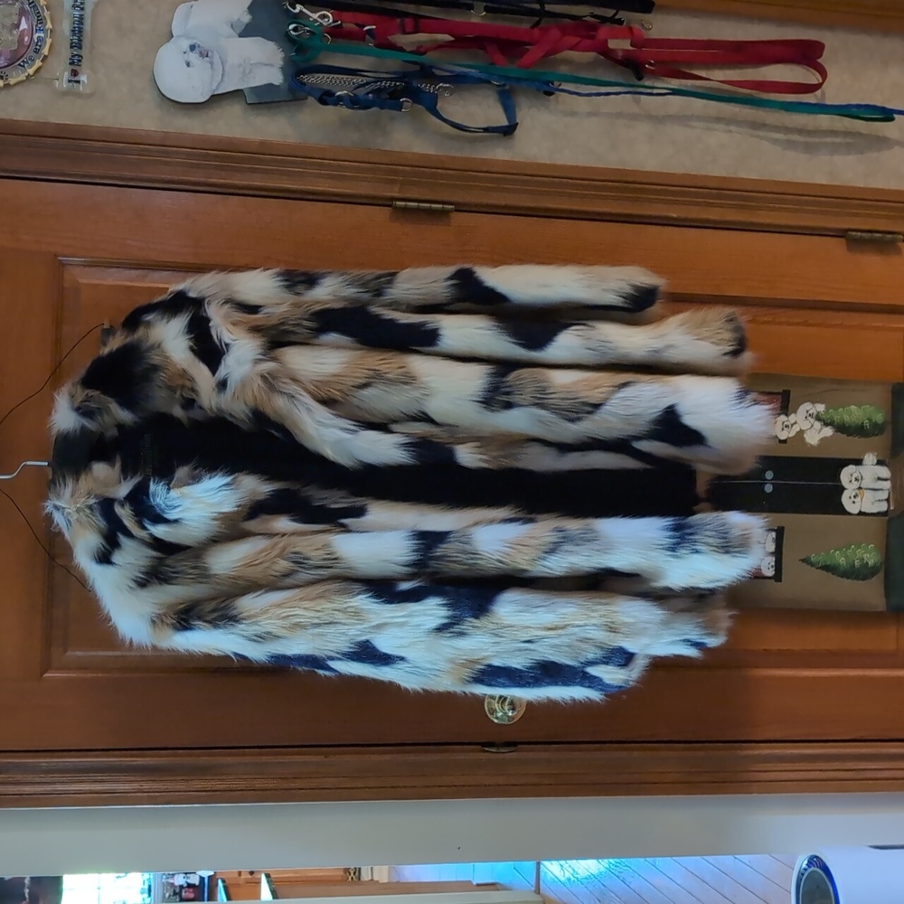 Donna salyer fabulous fur